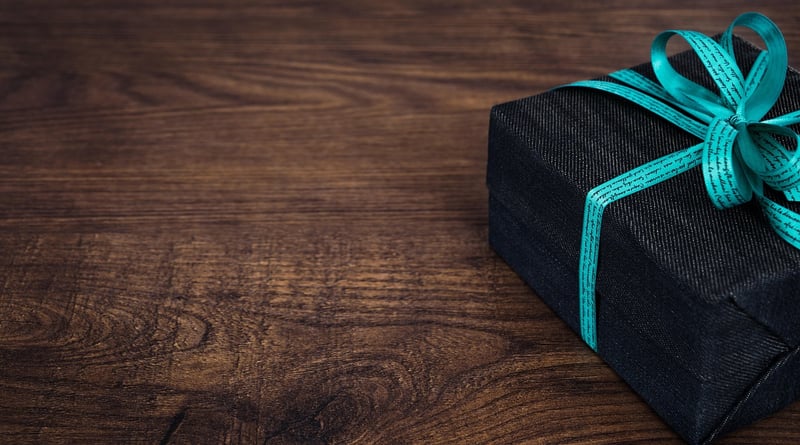 Eco-friendly gift wrapping